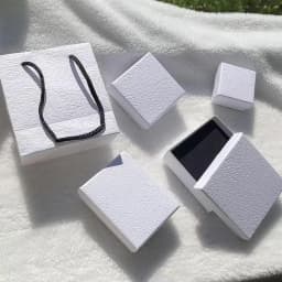 1PC Square Jewelry Organizer Box White Kraft Paper Display Gift Boxes Engagement Ring for Earring Necklace Bracelet Accessories