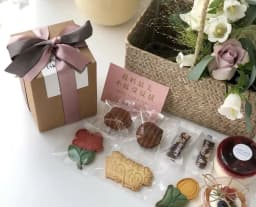 Kraft Paper Box Candle Lipstick Perfume Cosmetics Cake Candy Gift Packaging Wedding Birthday Party Favor DIY Biscuit Baking DIY