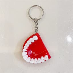 Fashion Creative Tooth Key Chain Resin Molar Upper Jaw Model Shape Denture Keychains Pendant Keyring Jewelry Gift 2023 New