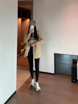 BIVIGAOS Fall Winter Brushed Shark Leggings Pants Women Seamless Naked Feeling High Waist Slim Legging Sports Fitness Leggings