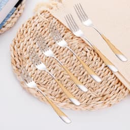 7.95“ Food Grade Stainless Steel 304 Gold Plated Dinner Forks Set Dishwasher Safe Salad Fork Table Fork Set With Hammered Handl