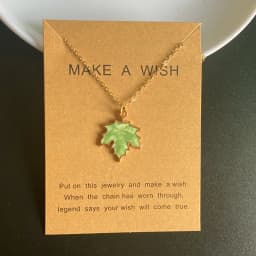 1 Pcs Fashion Maple Leaf Necklace Colorful Leaf Pendant Glittery Charm Chain Gift Jewelry Korean Jewelry Accessories Wholesale