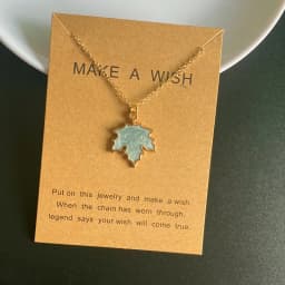 1 Pcs Fashion Maple Leaf Necklace Colorful Leaf Pendant Glittery Charm Chain Gift Jewelry Korean Jewelry Accessories Wholesale