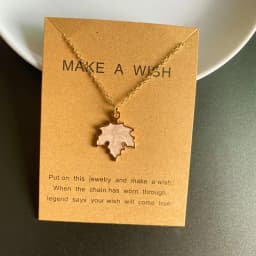 1 Pcs Fashion Maple Leaf Necklace Colorful Leaf Pendant Glittery Charm Chain Gift Jewelry Korean Jewelry Accessories Wholesale