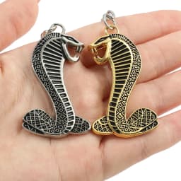 Fashion Metal Key Ring Auto Keychain Snake Shape Key Chain Fit For Ford Mustang GT Cobra Chaveiro Llavero Key Holder Car Styling