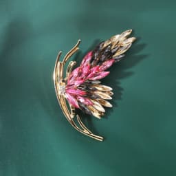 Vintage Elegant Women Classic Pendant Lotus Crystal Brooches Badges Exquisite Lady Shiny Plant Rhinestone Party Pins Jewelry