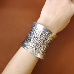 Women Cuff Bracelet Tibetan Silver Fashion Carving Vintage Boho Ethnic Bracelet Exaggerated Wide Bohemian Bracelets Female