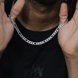 Vnox 3-8mm Figaro Chain for Men Women, Stainless Steel Cuban Link Chain,Gold Color Solid Metal Choker,Simple Basic Unisex Collar