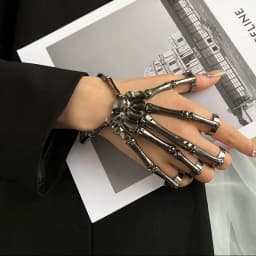 Gothic Skeleton Bone Hand Bracelet With Ring Unisex Punk Style Adjustable Metal Skull Finger Bangle Bracelet For Women Men