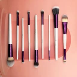 YLovely Man Ly Soft Synthetic Hair High Quality Wooden Foundation Powder Contour Blending Eyeshadow Makeup Brush Set Kit