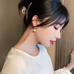 Simple Elegant Small Pearl Pendant Earrings For Woman 2020 New Fashion Jewelry Party Ladies' Unusual Dangle Earrings Accessories