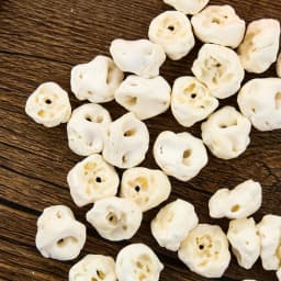 5pcs Natural Pig Shin Bone Beads Irregular Amulet Bracelet Charm DIY Necklace Woman Girl Pendant Jewelry Finding Accessory Gift