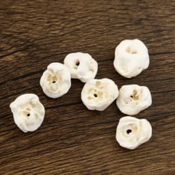 5pcs Natural Pig Shin Bone Beads Irregular Amulet Bracelet Charm DIY Necklace Woman Girl Pendant Jewelry Finding Accessory Gift