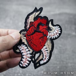 HEART EYE DIY Child Patches Embroidery For T-Shirt Iron On Appliques Clothes Jeans Stickers Badges Parche ROCK MUSIC PUNK