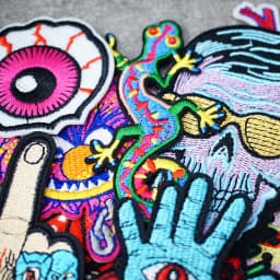 HEART EYE DIY Child Patches Embroidery For T-Shirt Iron On Appliques Clothes Jeans Stickers Badges Parche ROCK MUSIC PUNK
