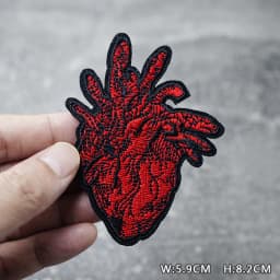 HEART EYE DIY Child Patches Embroidery For T-Shirt Iron On Appliques Clothes Jeans Stickers Badges Parche ROCK MUSIC PUNK