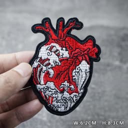 HEART EYE DIY Child Patches Embroidery For T-Shirt Iron On Appliques Clothes Jeans Stickers Badges Parche ROCK MUSIC PUNK