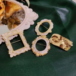 Exquisite Retro Palace Photo Frame Brooch David Art Women Party Clothing Accessories Pins Brooches
