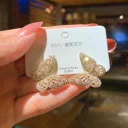 2022 New Butterfly Zircon Earrings women's Korean jewelry literary style earrings net red temperament simple new earrings