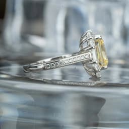 Huitan Graceful Women Finger-rings Yellow Color Cubic Zirconia Wedding Anniversary Birthday Gift Mom Silver Color Trendy Jewelry