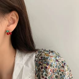 Korean Fashion Fresh Cherry Clip Earrings Lovely Creative Small Red Cherry Earclip Earrings Without Ear Hole for Female Women