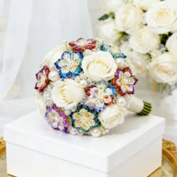CINDY XIANG Shining Crystal Flower Brooches For Women Handmade Winter Fashion Pin 20 Colors Available Party Accessories