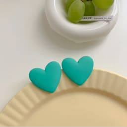 FishSheep Cute Korean Heart Earrings New Trend Boho Acrylic Geometric Love Heart Stud Earrings Fashion Jewelry For Women 2022