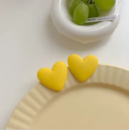 FishSheep Cute Korean Heart Earrings New Trend Boho Acrylic Geometric Love Heart Stud Earrings Fashion Jewelry For Women 2022