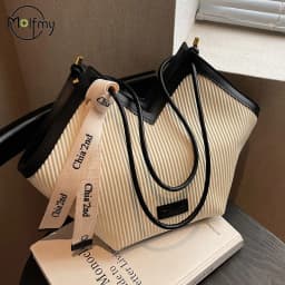 PU Women's Bags Fashion Ladies Designer Luxury Women Shoulder Handbag Large Capacity Heart-shaped Tote Bag Bolsos De Mujer 2026