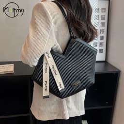 PU Women's Bags Fashion Ladies Designer Luxury Women Shoulder Handbag Large Capacity Heart-shaped Tote Bag Bolsos De Mujer 2026