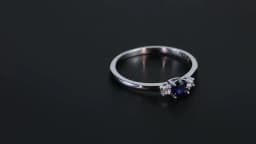 JewelryPalace Created Blue Sapphire 925 Sterling Silver 3 Stones Promise Ring for Women Fashion Gemstone Jewelry Wedding Gift