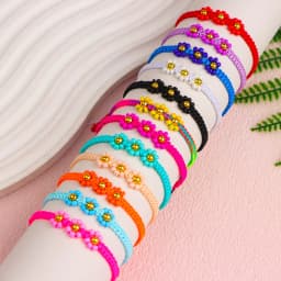 12Pcs/Lot Cute Daisy Flower Beaded Bracelet For Women Mix Color Handmade Elastic Stretch Wristband Bangle Jewelry
