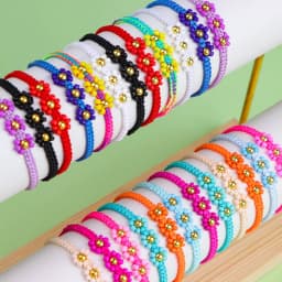 12Pcs/Lot Cute Daisy Flower Beaded Bracelet For Women Mix Color Handmade Elastic Stretch Wristband Bangle Jewelry