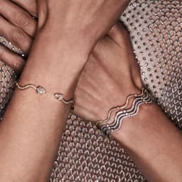High Quality Fashion Women Jewelry Micro Paved 5A Cubic Zirconia CZ Wave Band Bangle Bracelet