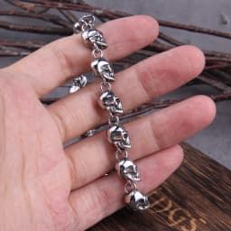 Vintage Stainless Steel Skull Link Bracelet, Gothic Punk Biker Skull Charm Bracelet for Men,Hip Hop Streetwear Accessory Gift
