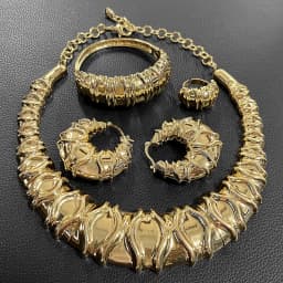 Fashion Dubai Gold Plated Women Jewelry Italian Design Style Big Necklace Banquet Festive Earrings Ring Accessories