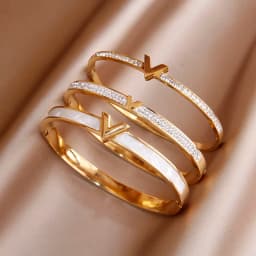 New Sight Classic Stainless Steel Letter V Bangles for Women Fashion Brand Jewelry Crystal Bracelets Party Accessories Gifts