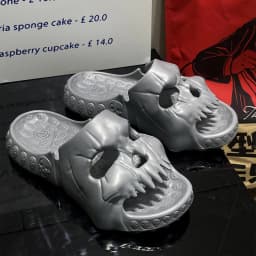 High Quality EVA Skull Design Slippers Summer Outdoor Novelty Slide Thick Sole Platform Beach Non Slip Men Women Cloud Sandal
