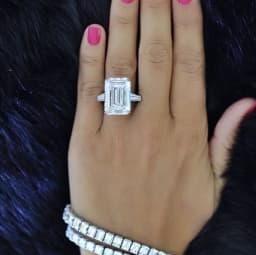 Luxury 925 Sterling Silver Wedding Engagement Simulated Diamond White Gold Ring Fine Jewelry Wholesale