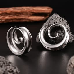 Doearko 2PCS Cool Stainless Steel Ear Tunnels Plugs Spiral Saddle Gauges For Earlobe Expander Piercing Body Jewelry Gift