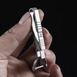 Titanium Durable Keychain Luxury Car Key Chain Waist Hanging Buckle Belt EDC Lightweight Key Ring Holder for Father's Day Gifts