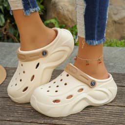 Women's Fashion Chunky Platform Sandals 2026 Summer Thick Sole EVA Clogs Garden Shoes for Women Outdoor Non Slip Beach Slippers