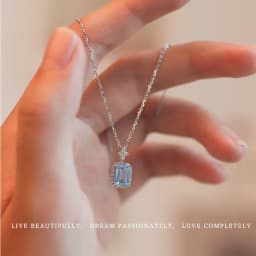 New 925 Sterling Silver Necklace Luxury Rhine Topaz Pendant Sapphire Necklace Banquet Glamour Jewelry for Women Engagement