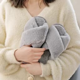 Winter Women House Slippers Faux Fur Fashion Warm Shoes Woman Slip on Flats Female Slides Black Pink cozy home furry slippers