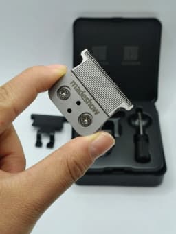 Madeshow M6 M11 G9G 2020T Kulilang R55 Professional Hair Clipper 0mm Original Blade Hair Cutting Machine Replaceable Cutter Head