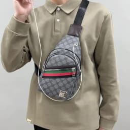 Men's Multifunction Messenger Bag Shoulder Cloth Chest Bags Crossbody Casual Handbag with Earphone Hole