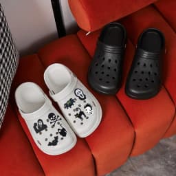 Woman Slippers With Halloween Charms Sandals Women Flip Flops Designer Shoes White Black Clogs Beach Comfortable Platform Mules