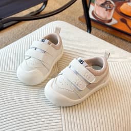 2025 Spring and Autumn New Learning Step Shoes for Boys, Soft soled Anti slip Fashion Board Shoes, Versatile for Daily Use