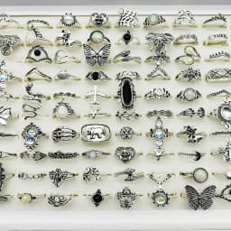 50pcs/Lot Mix Style Vintage Alloy Finger Rings for Women Black Enamel Skull Butterfly Elephant Fake Opal Jewelry Flower Gifts