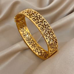 Greatera Retro Plated Gold Women's Cuff Bracelet Classic Geometry Hollow Stainless Steel Charm Colorfast Bangle European America